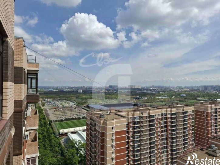 4-комн квартира ул им. Героя Сарабеева В.И., 9,  д. 9
