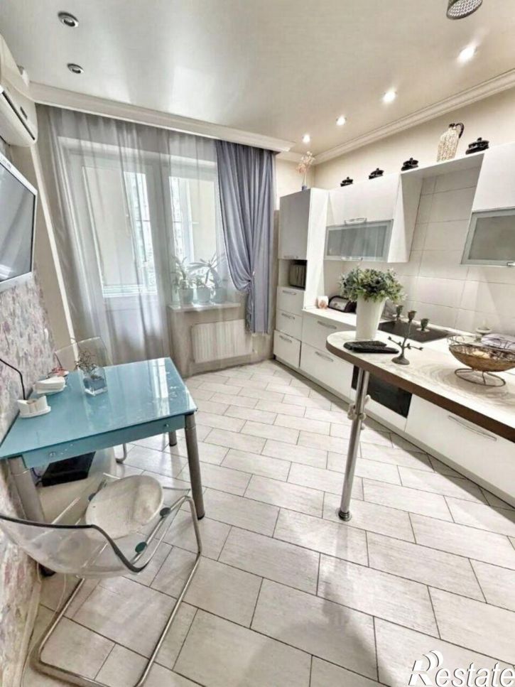 2-комн квартира улица Горького, 34 к2,  д. 34 к2