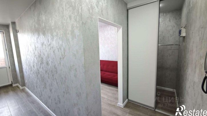 1-комн квартира ул им. Комарова В.М., 21Б,  д. 21Б