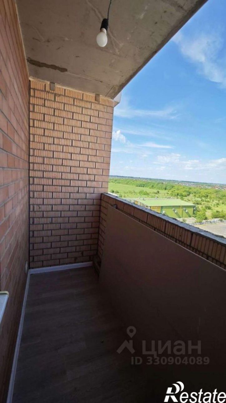 1-комн квартира ул им. Комарова В.М., 21Б,  д. 21Б