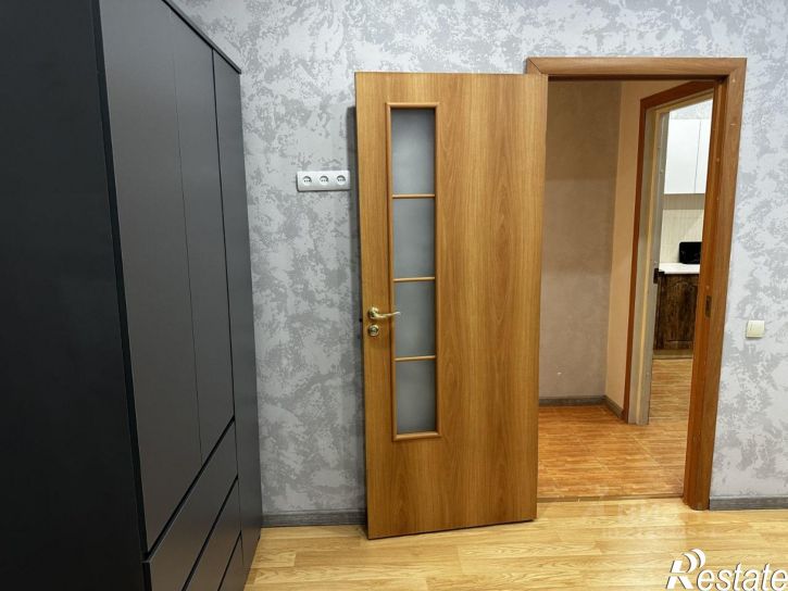 1-комн квартира ул им. Сергея Есенина, 84,  д. 84