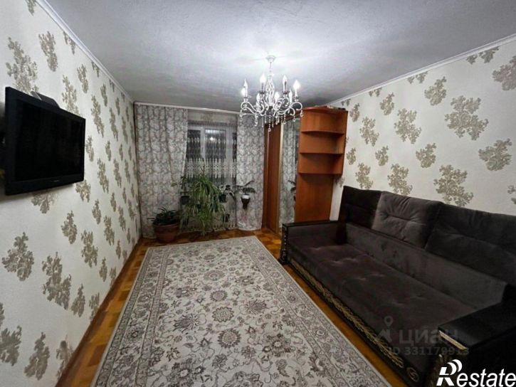 2-комн квартира пр-кт Чекистов, 33/1,  д. 33/1