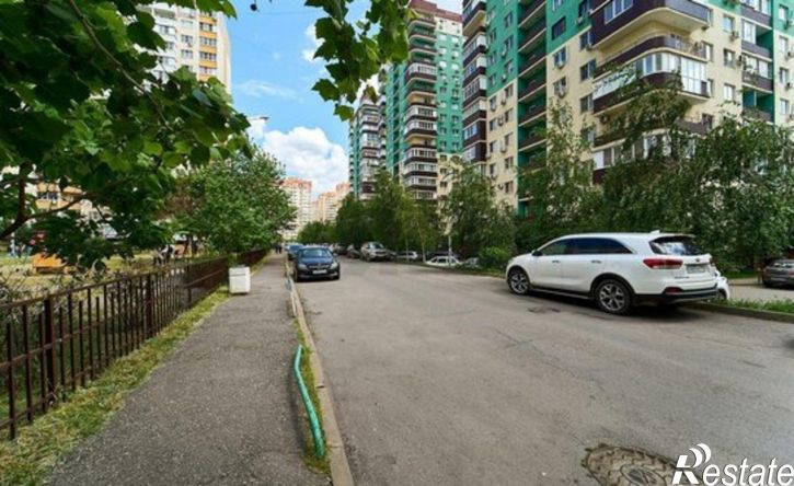 1-комн квартира ул им. 40-летия Победы, 129,  д. 129
