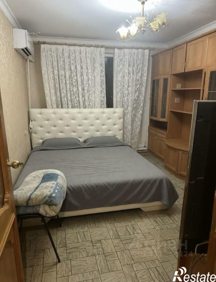2-комн квартира Симферопольская улица, 12,  д. 12