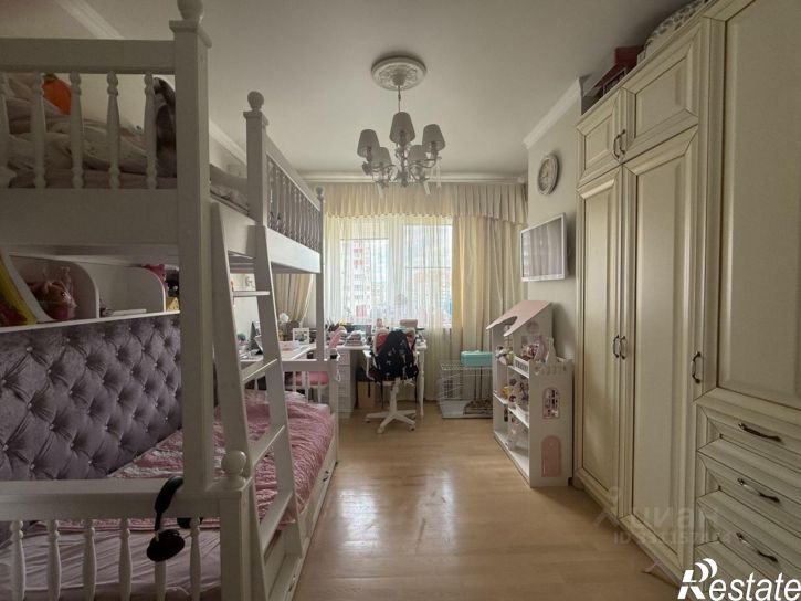 3-комн квартира пр-кт Чекистов, 26/3,  д. 26/3