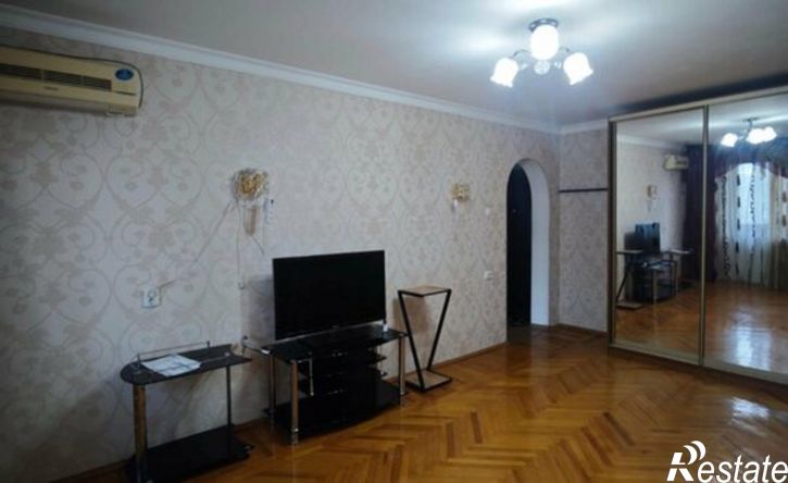1-комн квартира ул им. 70-летия Октября, 12/1,  д. 12/1