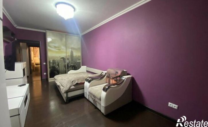 1-комн квартира ул им. Селезнева, 4Б,  д. 4Б