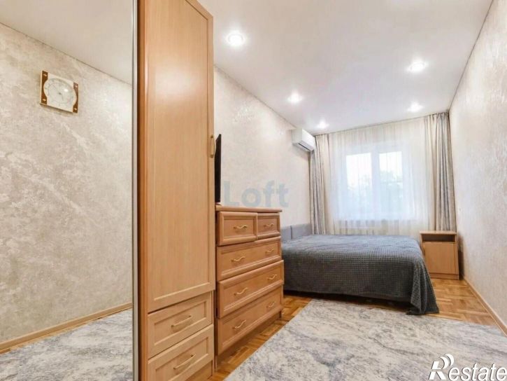 3-комн квартира ул Офицерская, 50,  д. 50