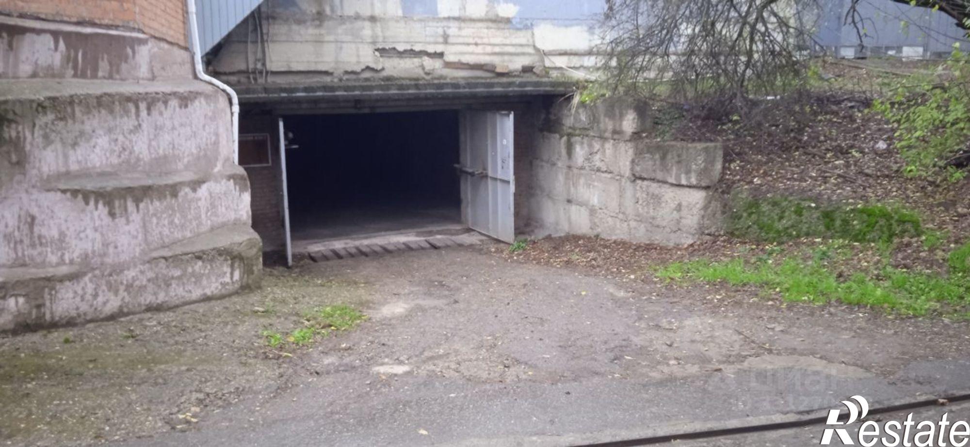 Купить гараж, место в паркинге за 1 600 030 рублей на ул им. Селезнева, 80/1
