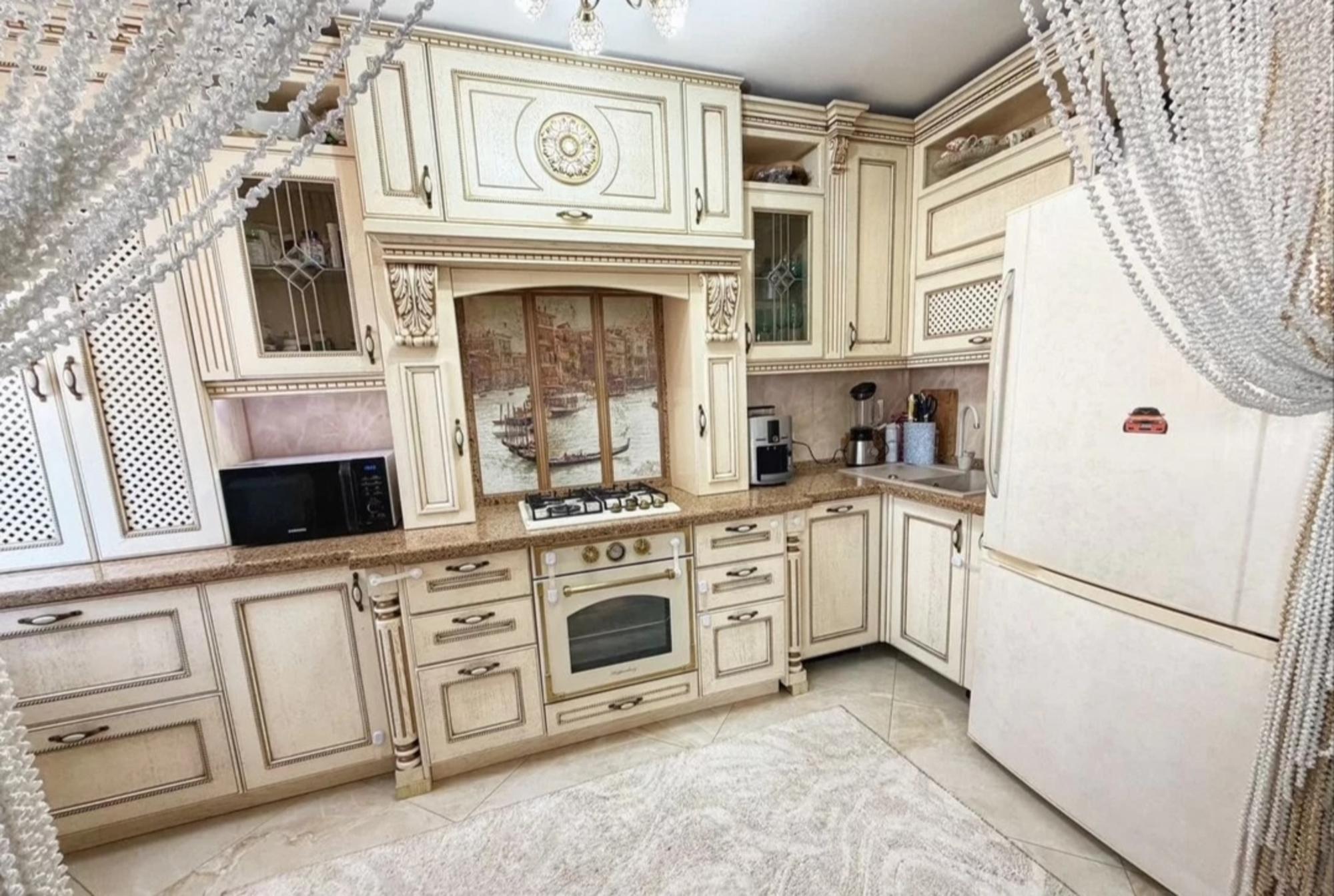 Купить дачу, дом, коттедж за 25 000 000 рублей на улица Фридриха Энгельса