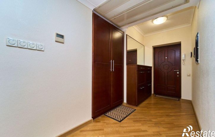 5-комн квартира улица Атарбекова, 5,  д. 5