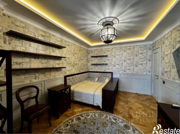 3-комн квартира улица Гагарина, 232,  д. 232