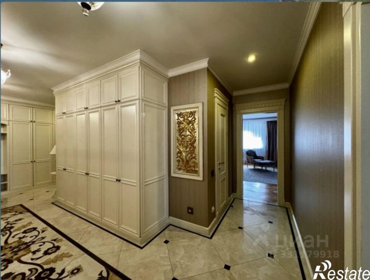 3-комн квартира улица Гагарина, 232,  д. 232