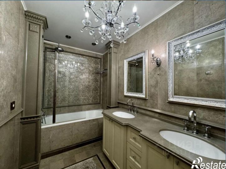 3-комн квартира улица Гагарина, 232,  д. 232
