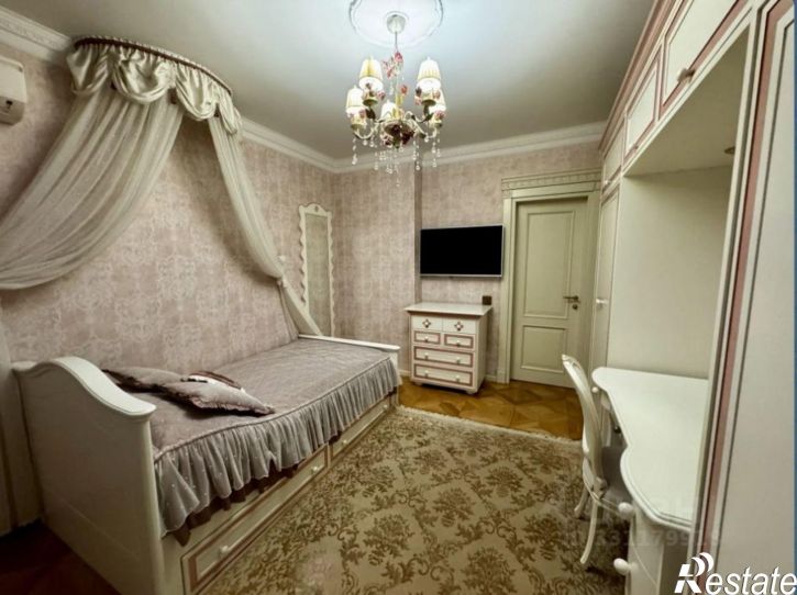 3-комн квартира улица Гагарина, 232,  д. 232