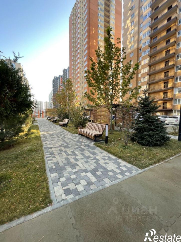2-комн квартира улица Героя Георгия Бочарникова, 14,  д. 14