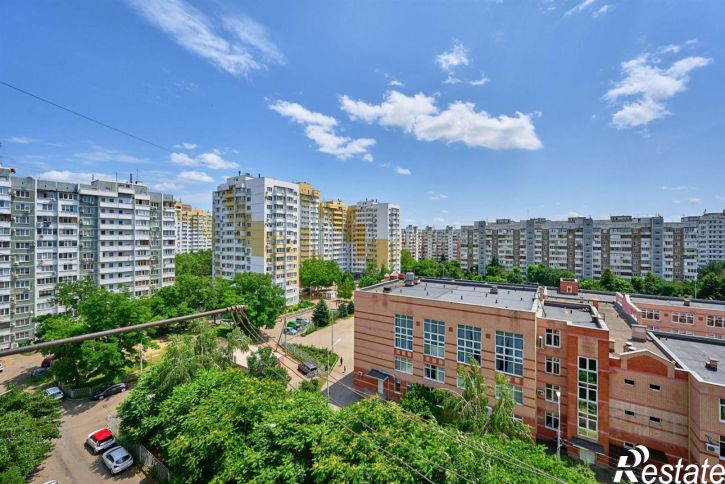 2-комн квартира пр-кт Чекистов, 16,  д. 16
