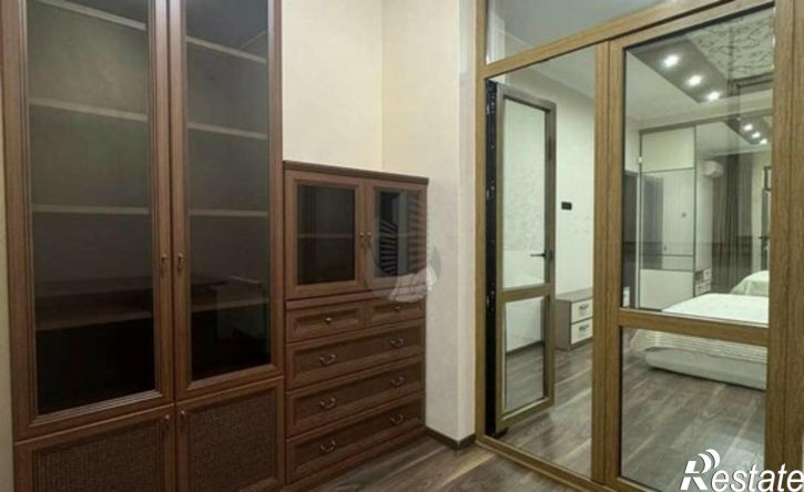 3-комн квартира б-р им. Клары Лучко, 10,  д. 10