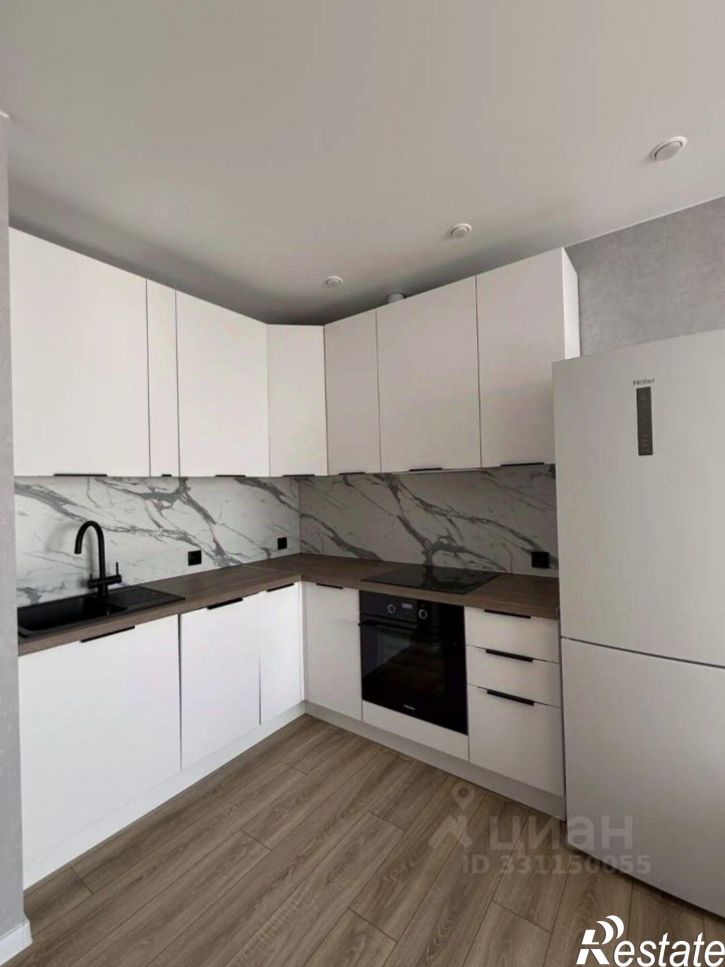 2-комн квартира ул Героев-Разведчиков, 33,  д. 33