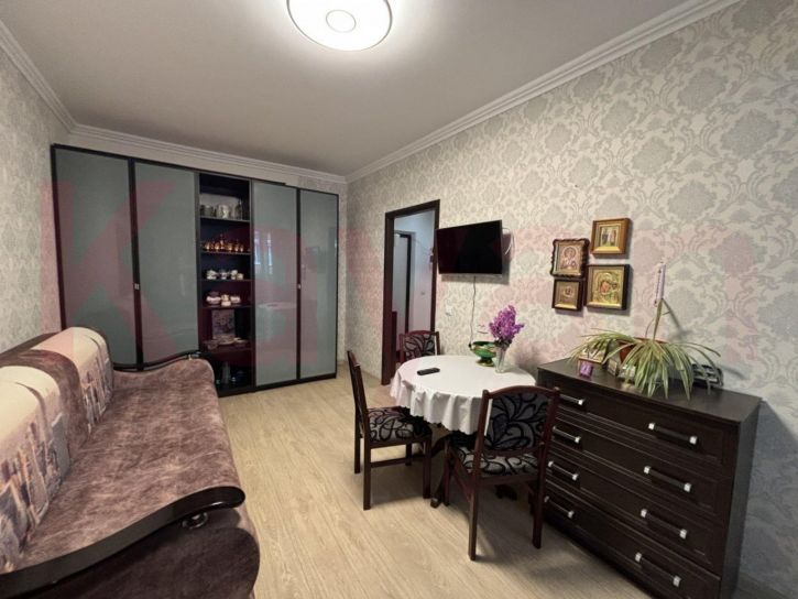2-комн квартира Заполярная ул.