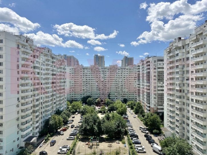 1-комн квартира им. Карякина ул.