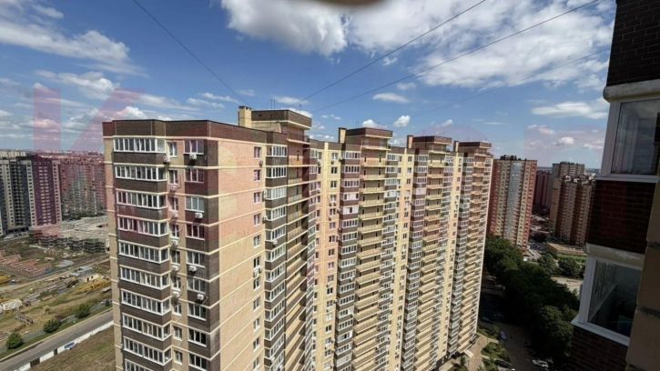 2-комн квартира Домбайская ул.