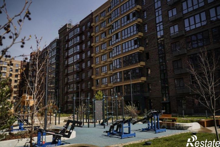 2-комн квартира в новом доме улица имени Генерала Корнилова, 12 к1,  д. 12 к1