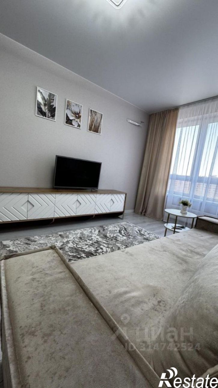 2-комн квартира ул им. генерала Корнилова, 14,  д. 14