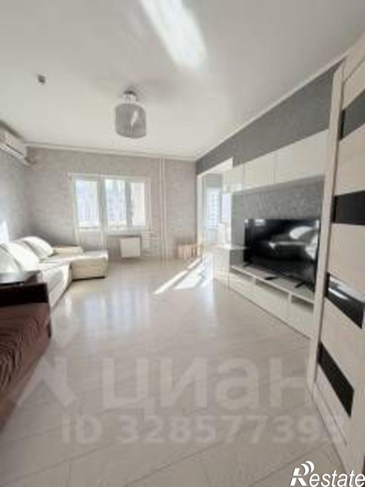 3-комн квартира ул им. Александра Покрышкина, 4/4,  д. 4/4