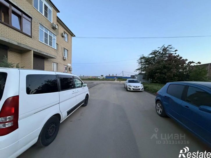 1-комн квартира ул им. Сорока А.М., 4,  д. 4
