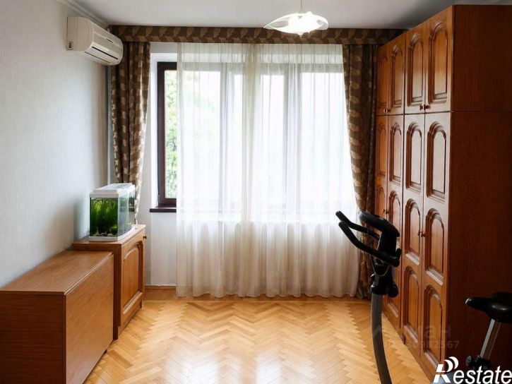 3-комн квартира Тепличная улица, 33,  д. 33