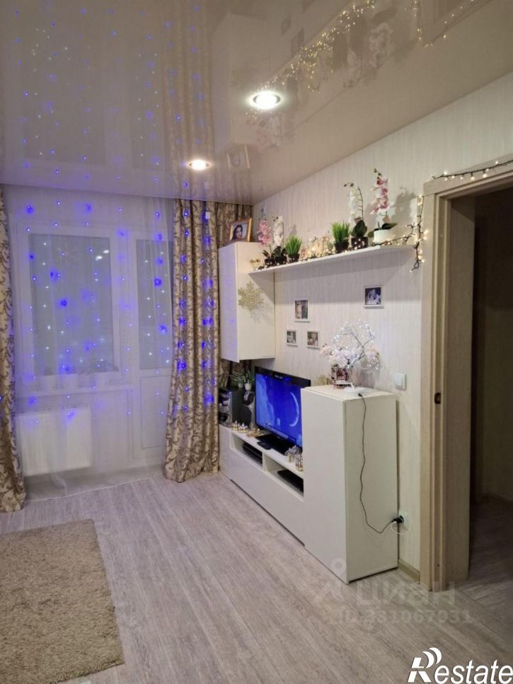 2-комн квартира пр-кт им. писателя Знаменского, 29/1,  д. 29/1