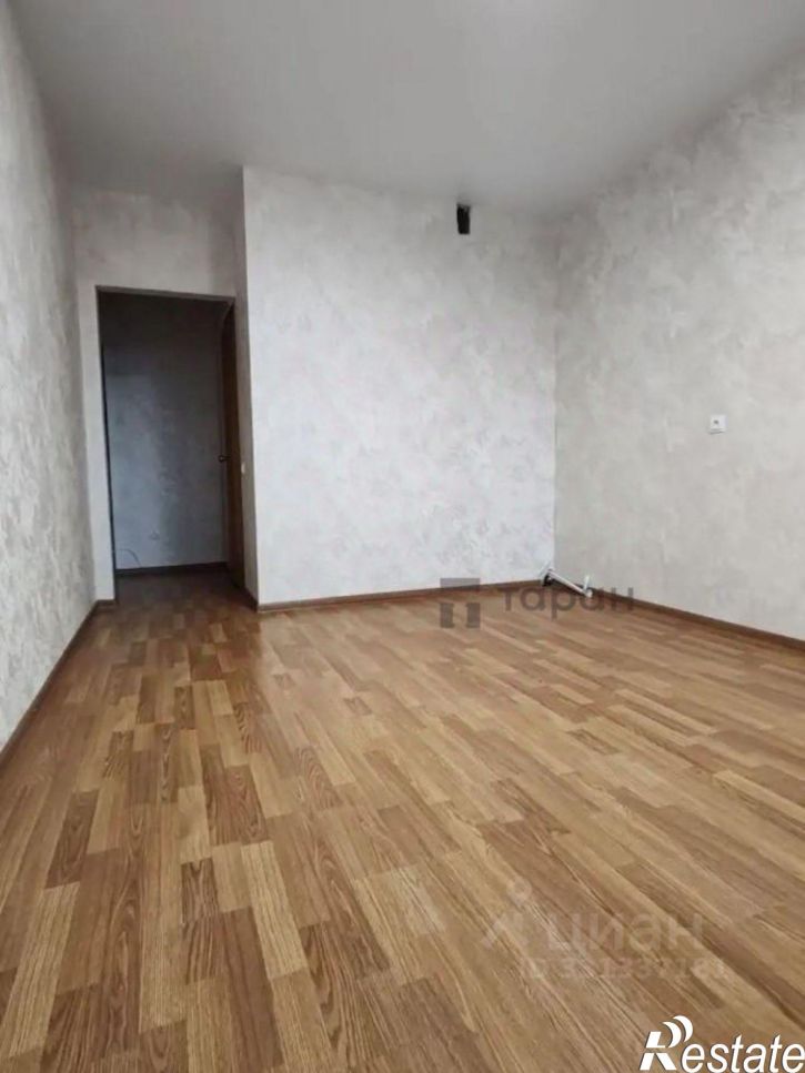 1-комн квартира улица имени Владимира Жириновского, 1 к4,  д. 1 к4