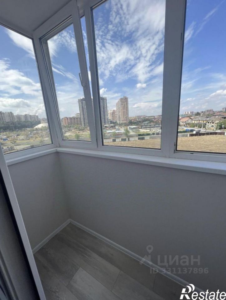 2-комн квартира ул Героев-Разведчиков, 33,  д. 33