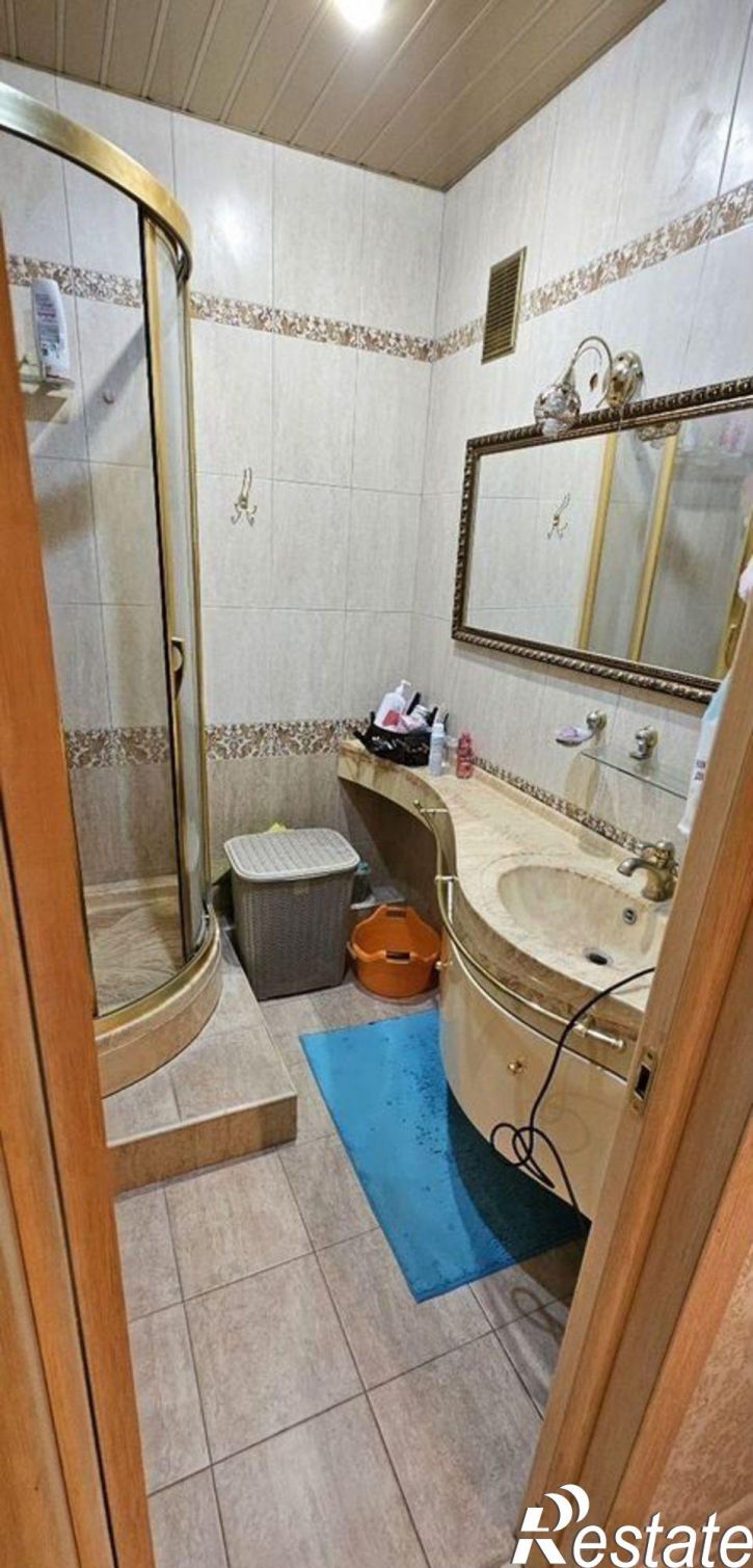 2-комн квартира улица Монтажников, 10,  д. 10