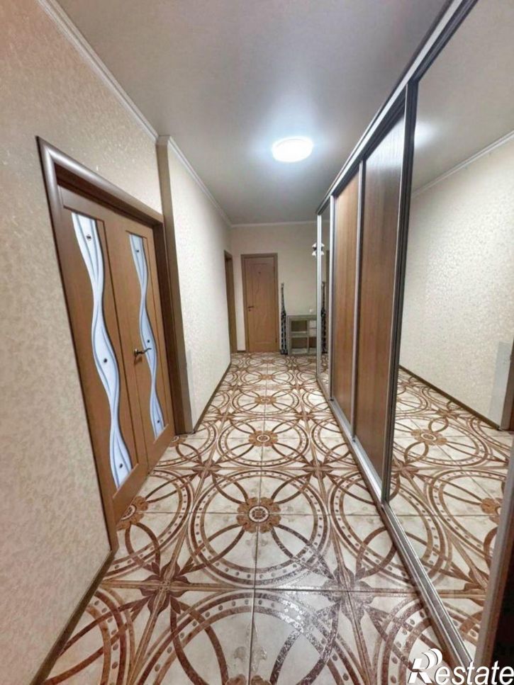 3-комн квартира улица Автолюбителей, 52/5,  д. 52/5