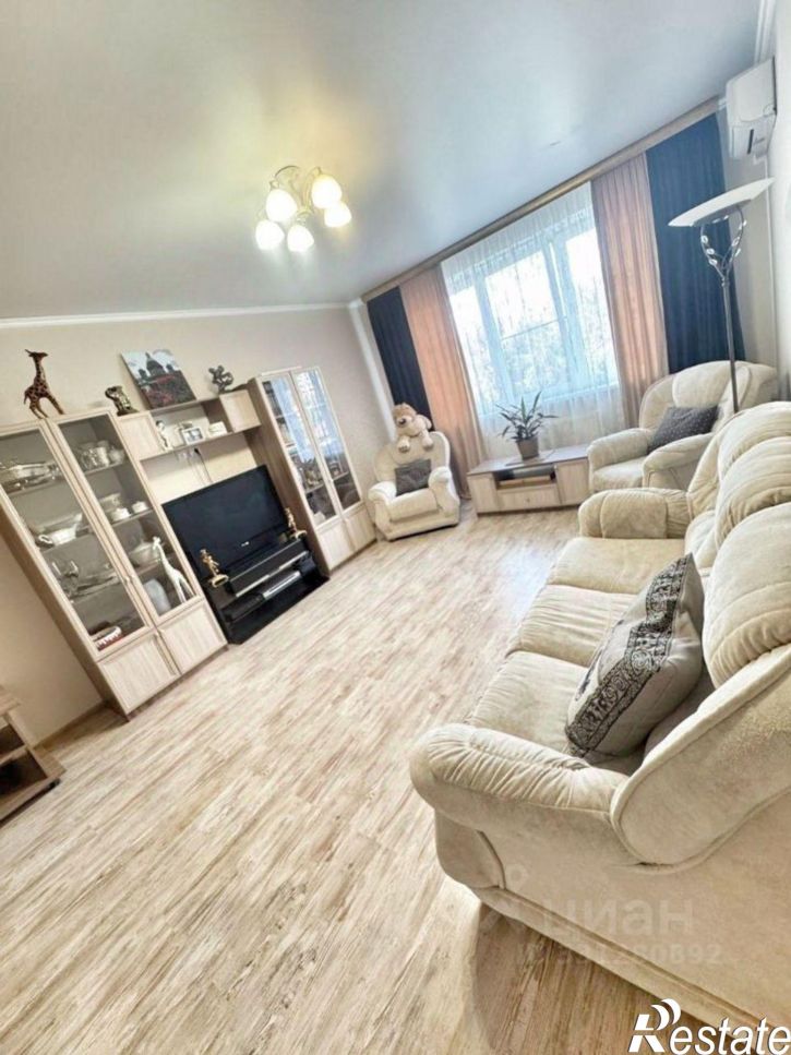 3-комн квартира улица Автолюбителей, 52/5,  д. 52/5