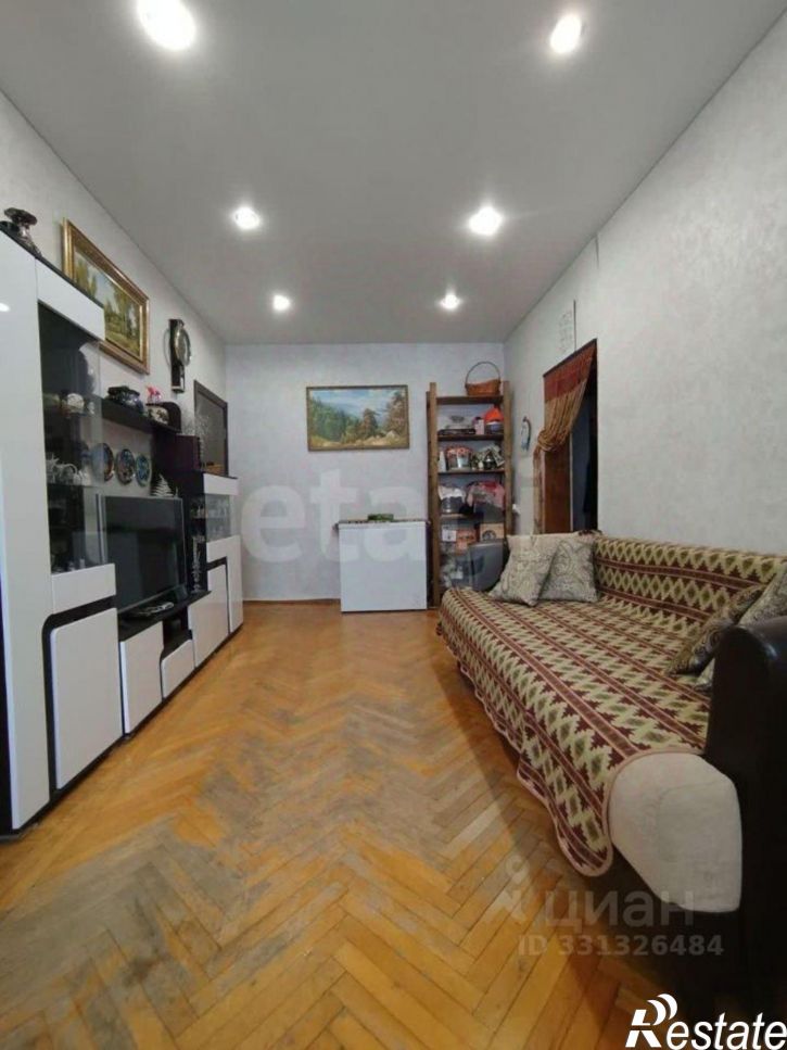 3-комн квартира ул им. Суворова, 57/2,  д. 57/2
