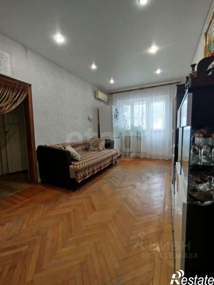 3-комн квартира ул им. Суворова, 57/2,  д. 57/2