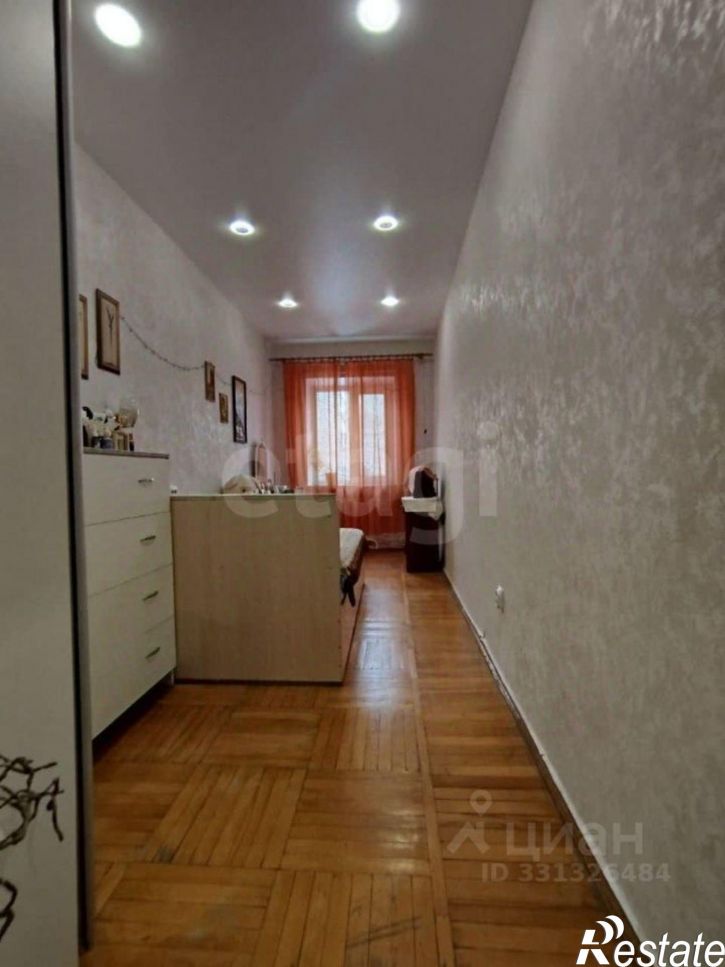 3-комн квартира ул им. Суворова, 57/2,  д. 57/2