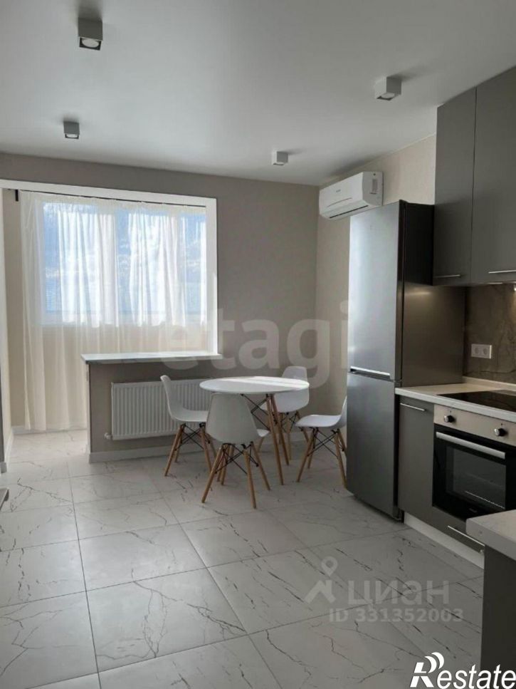 2-комн квартира ул Заполярная, 39 5,  д. 39 5,  к. 5