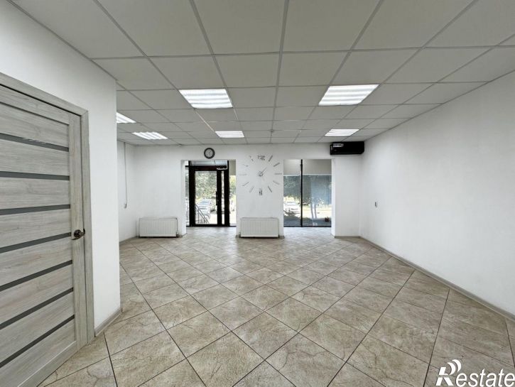 Торговое помещение улица Карякина, 31,  д. 31