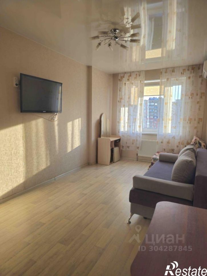 1-комн квартира ул им. Героя Яцкова И.В., 1/10,  д. 1/10