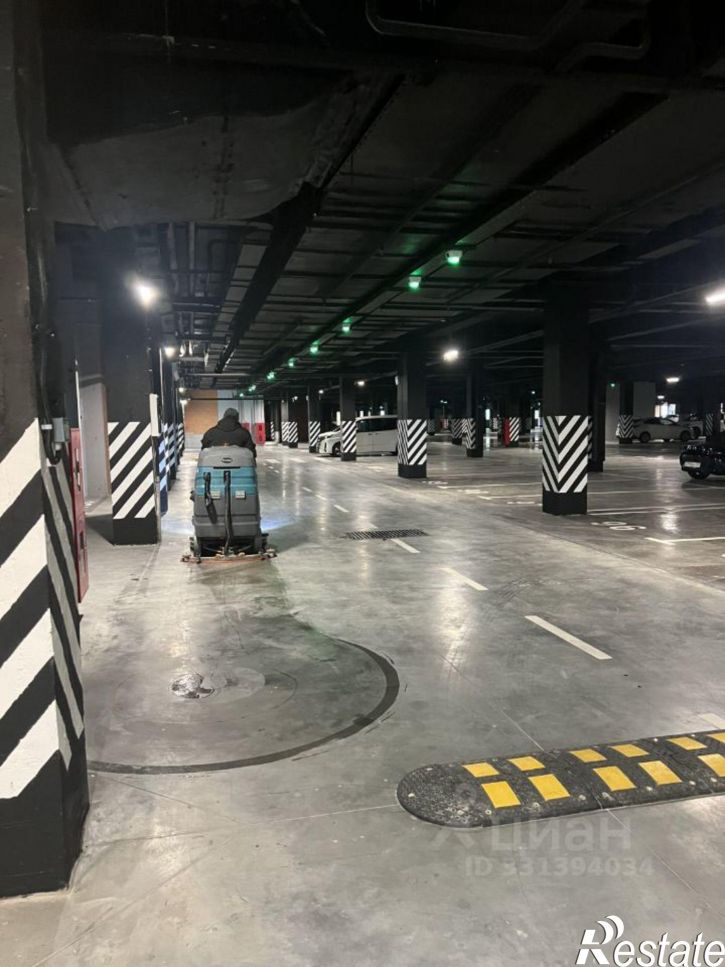 Гараж/парковка Обрывная улица, 132/1 к7,  д. 132/1 к7