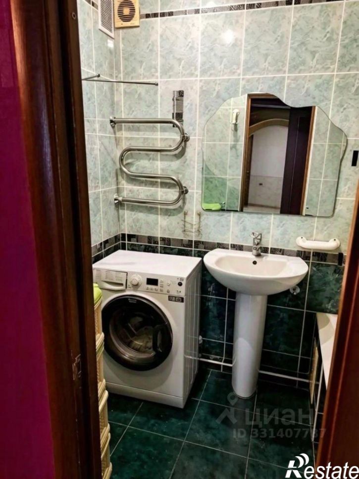 3-комн квартира улица Суворова, 74,  д. 74