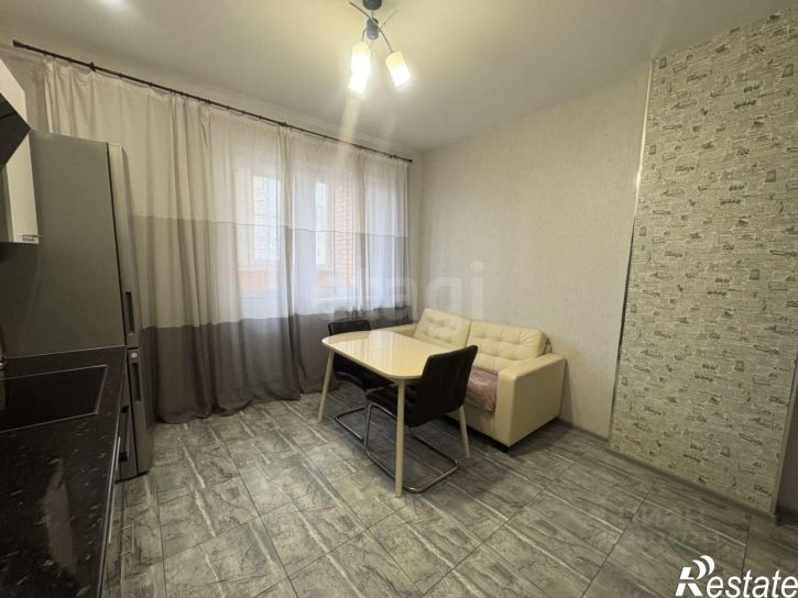 1-комн квартира улица Архитектора Петина, 18/3,  д. 18/3