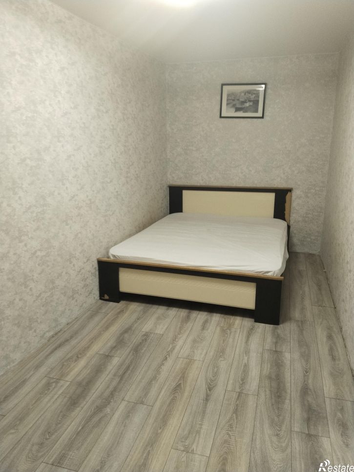 2-комн квартира Доватора , 73