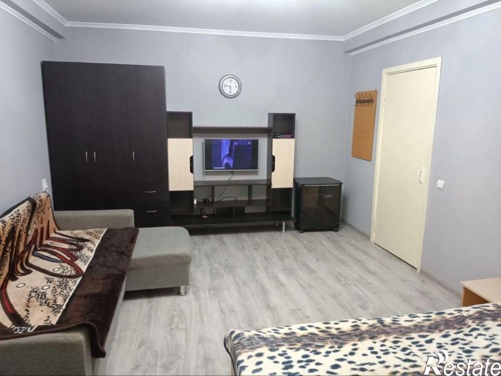 1-комн квартира ул им. 70-летия Октября, 32,  д. 32