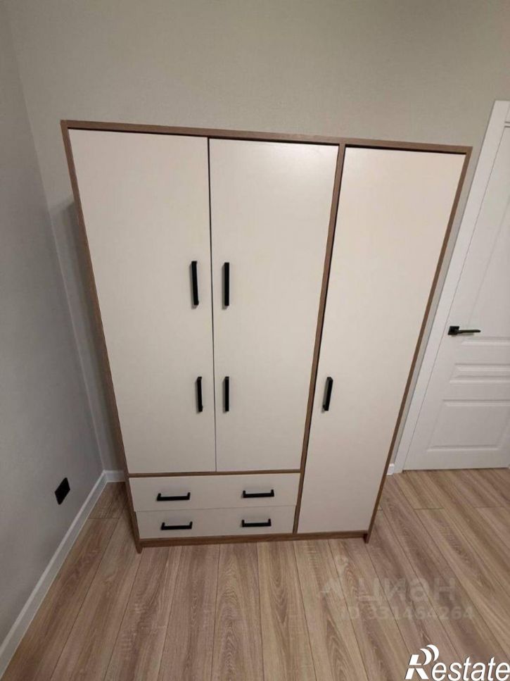 1-комн квартира улица имени Анны Ахматовой, 12,  д. 12