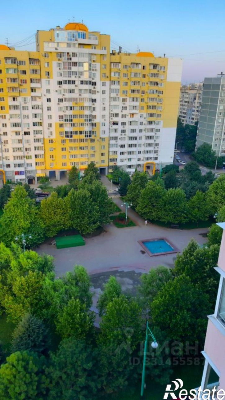 3-комн квартира проспект Чекистов, 24/1,  д. 24/1